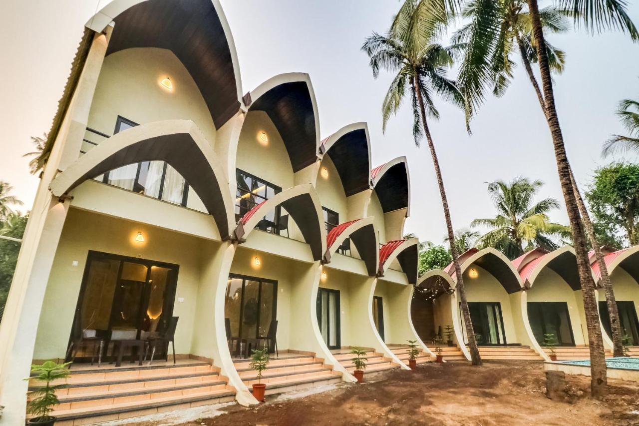 Collection O 47512 Eleven Petals Resort Alībāg Exterior foto